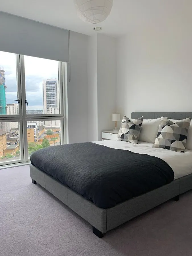 Blackwall Apartment London