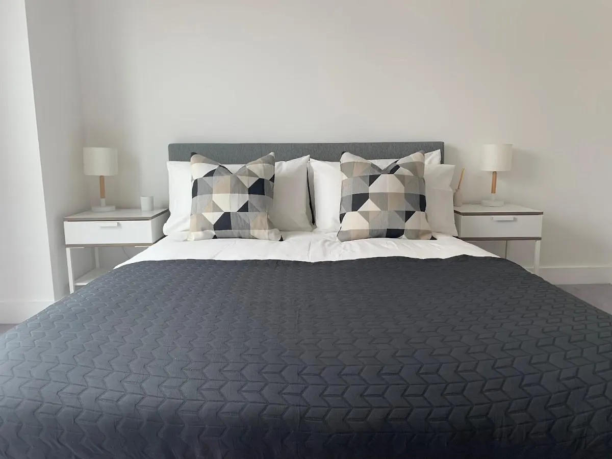 Blackwall Apartment London