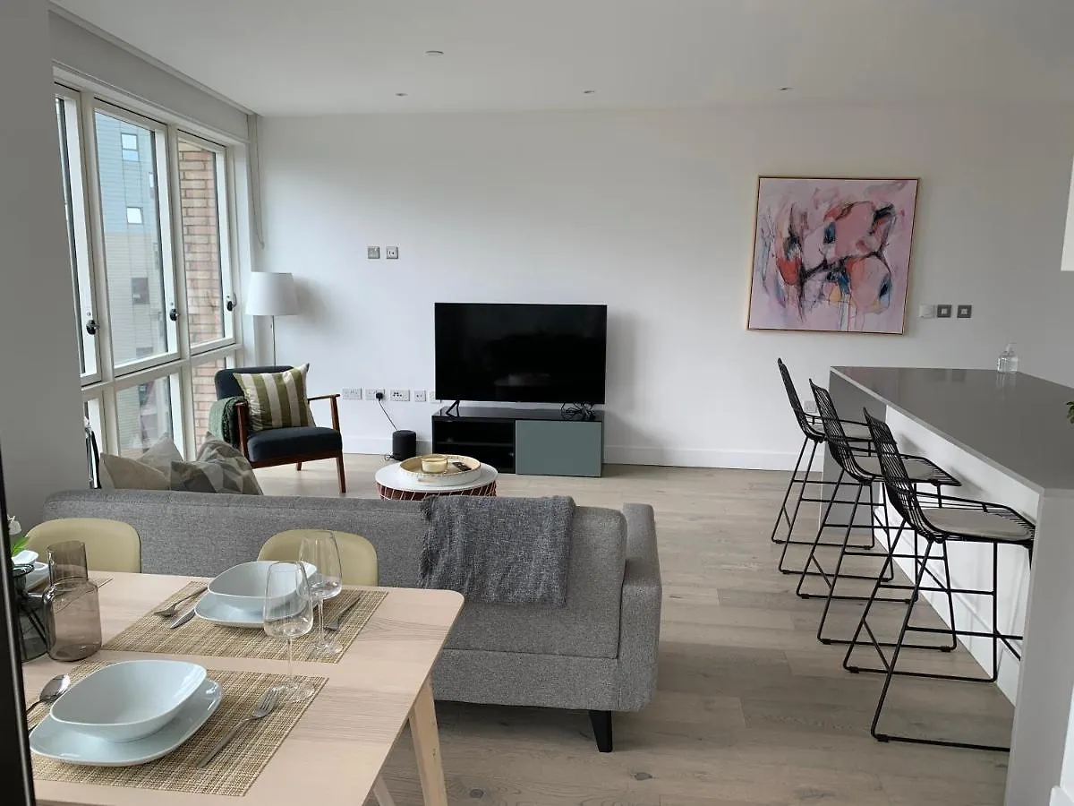 Blackwall Apartment London