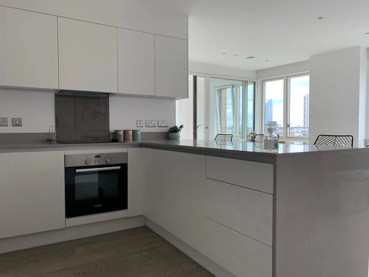 Blackwall Apartment London