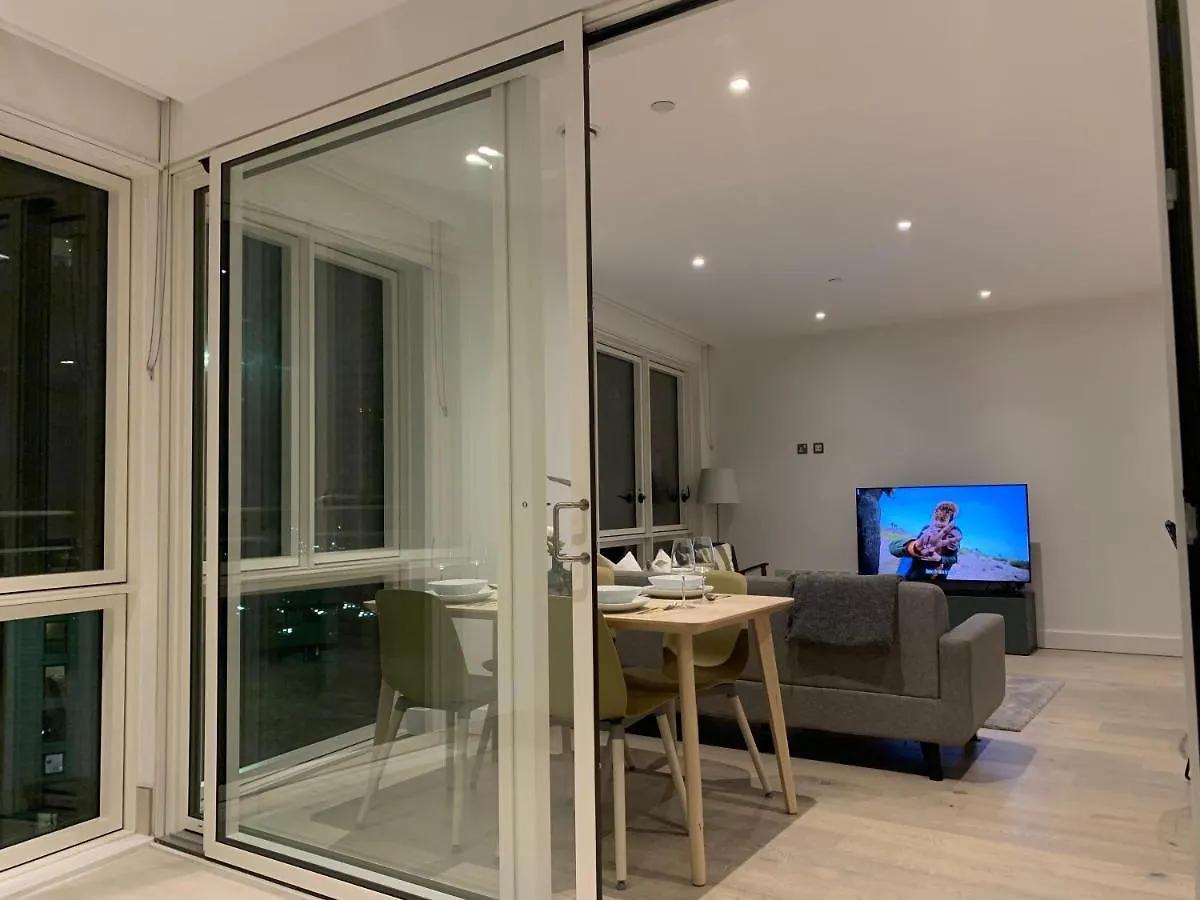 Blackwall Apartment London